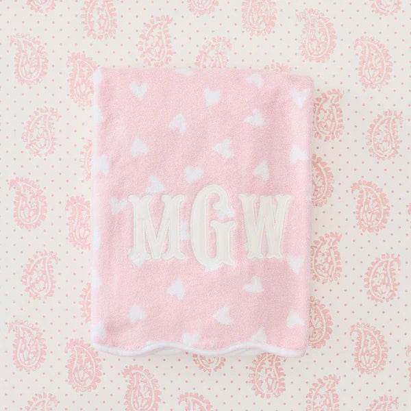 Weezie Tossed Pink Hearts Patterned Scallop Bath Towel