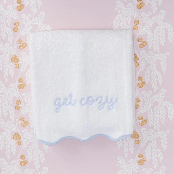 Weezie Light Blue on White Scallop Bath Towel